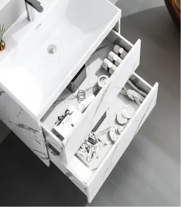 Mobile bagno sospeso in PVC con specchio e lavabo "IVA 100"I KaragI Ap shop